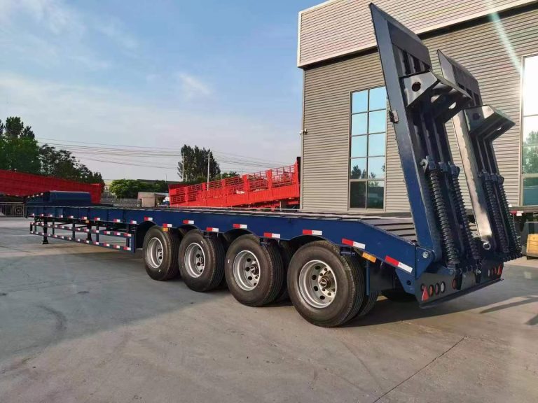 Differentiating Between Drop Deck Trailers and Flatbed Trailers